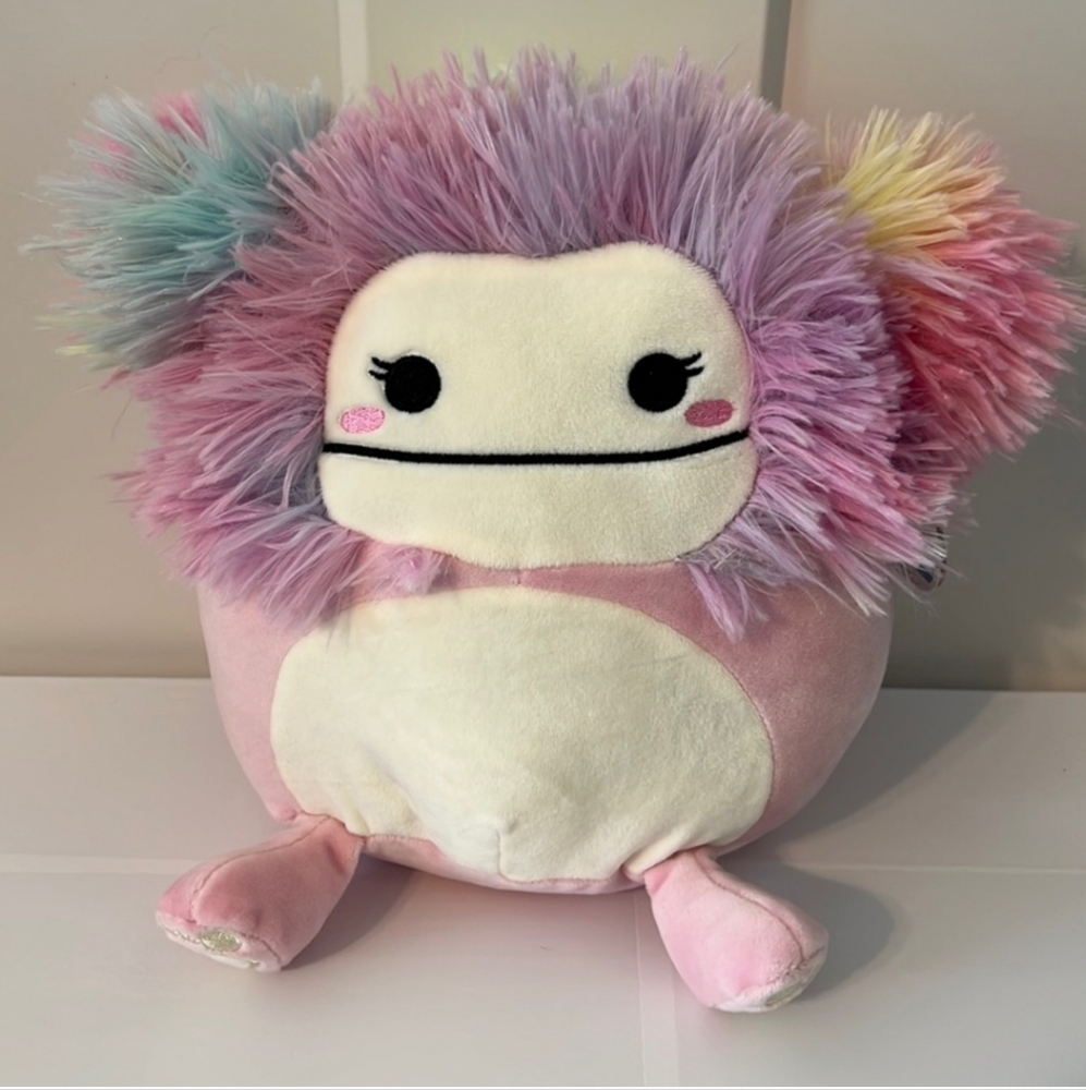 🎉HPx2🎉 Squishmallows 8" Caparinne the Bigfoot